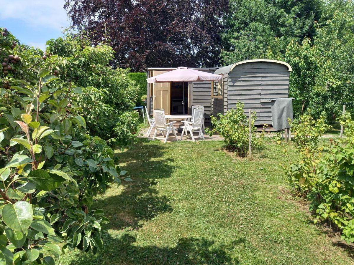 Pipowagen/Chalet De Oude Rijn Bed and Breakfast Harmelen Esterno foto